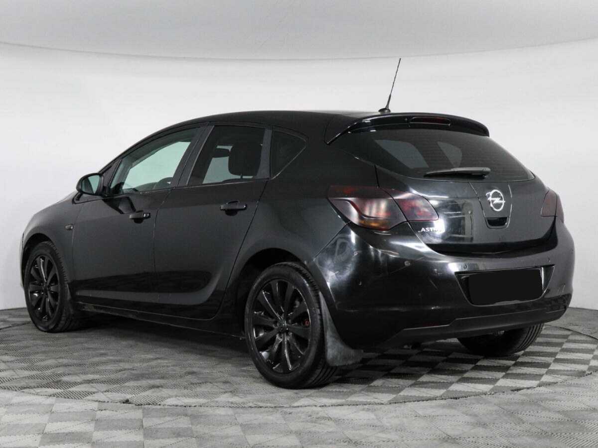 Opel Astra, 2011 - 225 817 км. | Фото №4