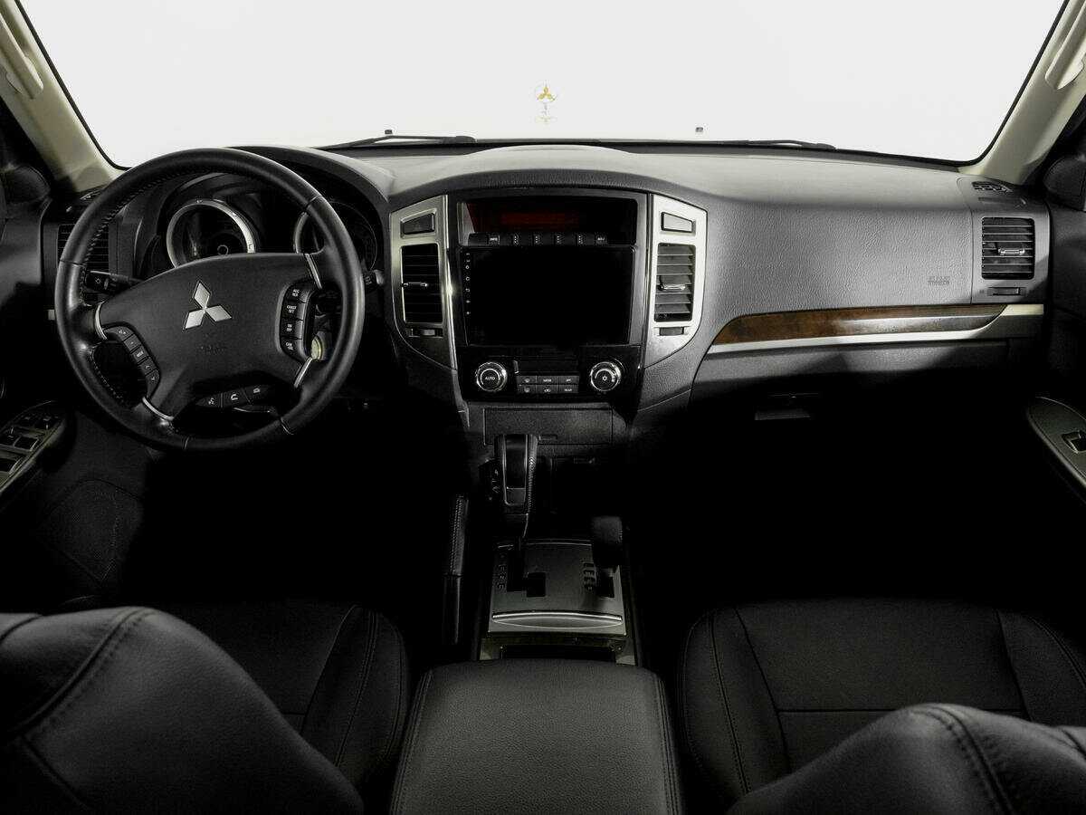 Mitsubishi Pajero, 2021 Фото №12