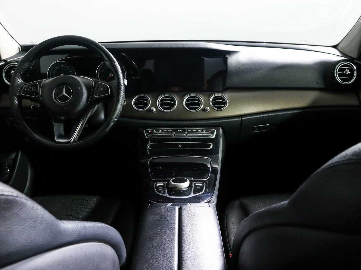 Mercedes-Benz E-Класс 200, 2017 Фото №12