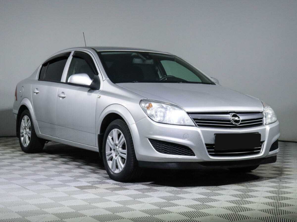 Opel Astra, 2011 - 134 359 км. | Фото №3
