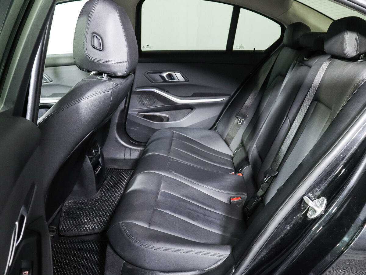 BMW 3 серии 318i, 2020 Фото №10