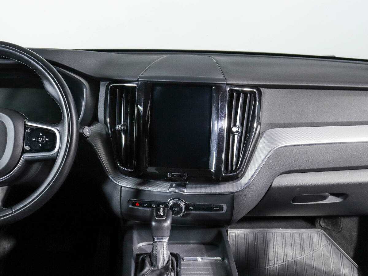 Volvo XC60, 2018 Фото №11