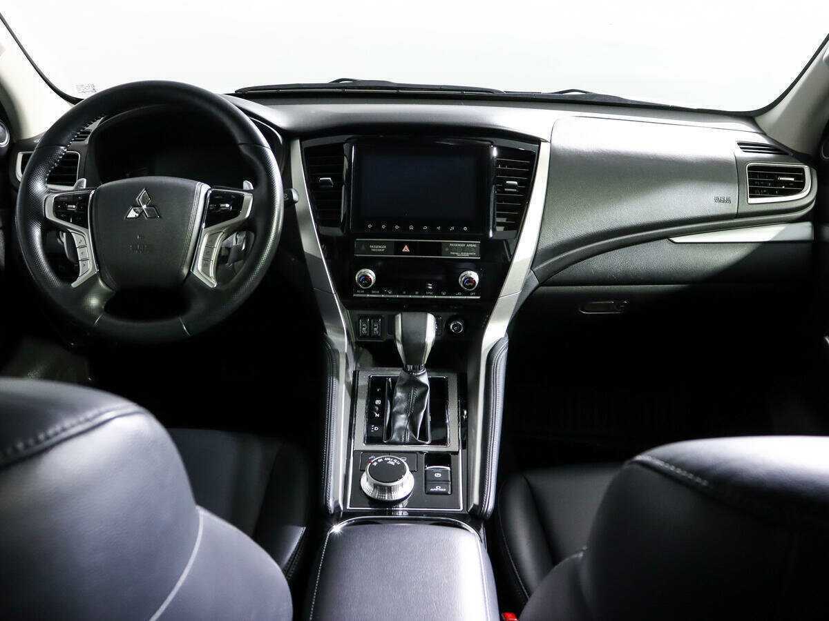 Mitsubishi Pajero Sport, 2021 Фото №10