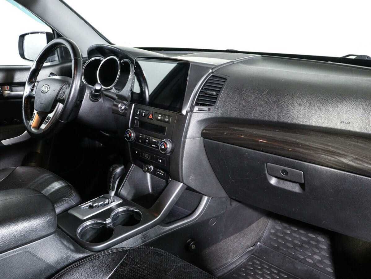 Kia Sorento, 2011 Фото №9