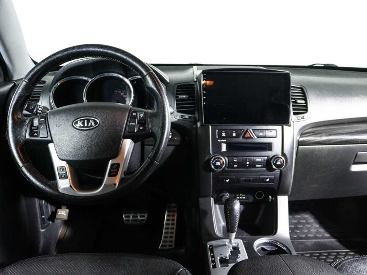 Kia Sorento, 2011 Фото №12