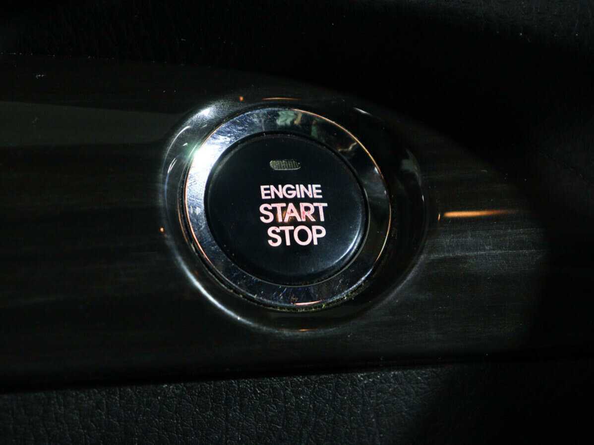 Kia Sorento, 2011 Фото №16