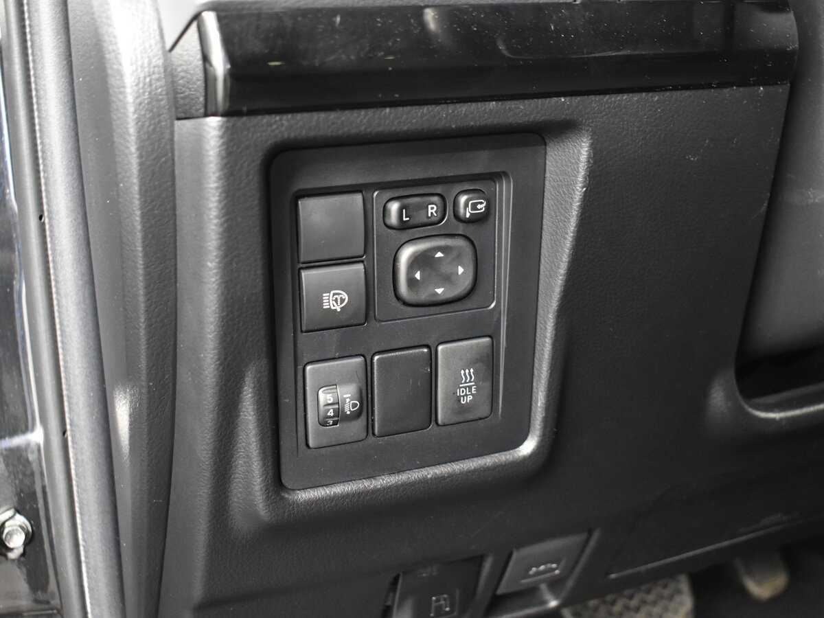 Toyota Land Cruiser Prado, 2018 Фото №10