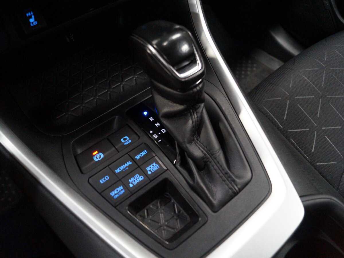 Toyota RAV4, 2020 Фото №15