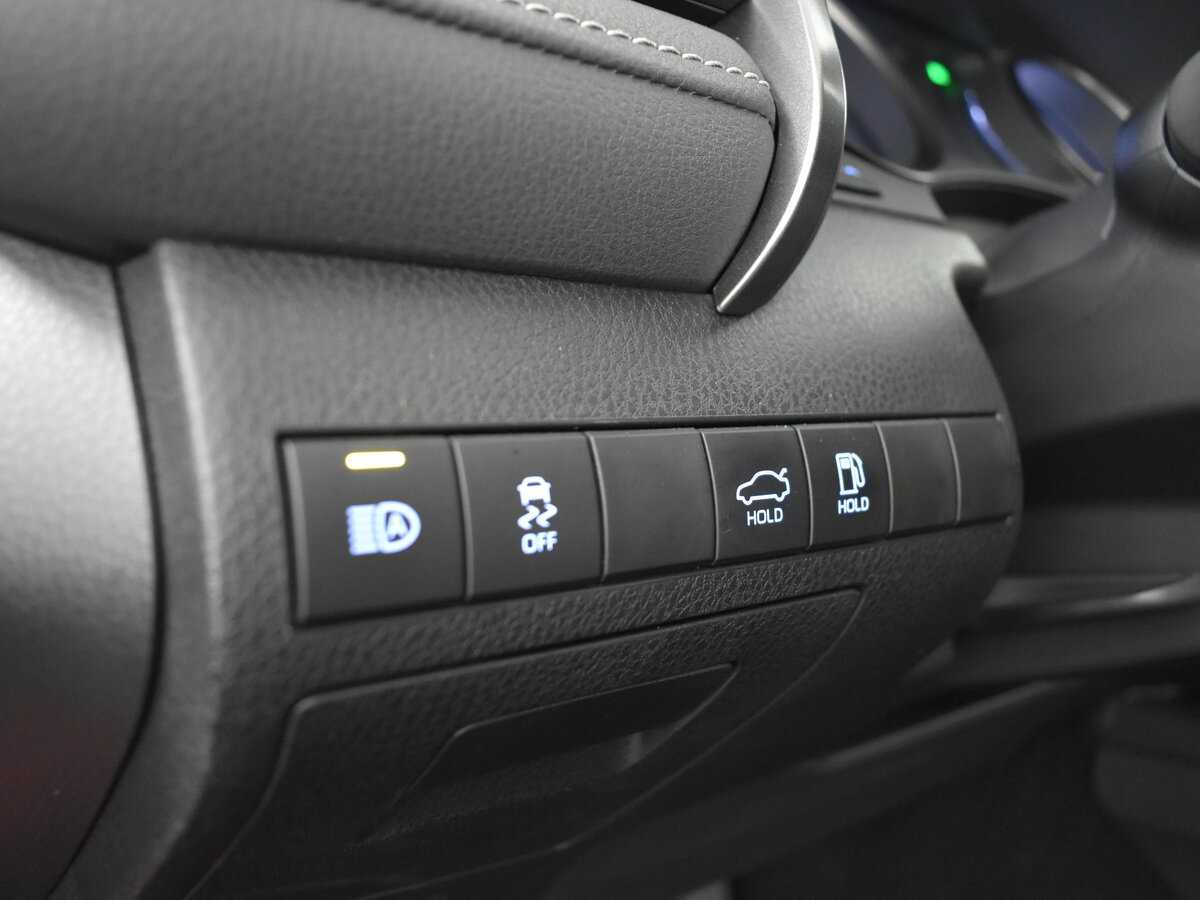 Toyota Camry, 2022 Фото №10