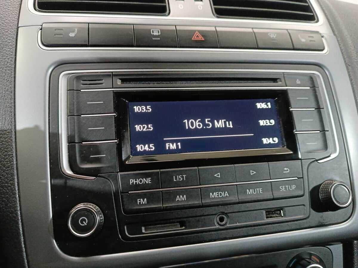 Volkswagen Polo, 2016 Фото №13