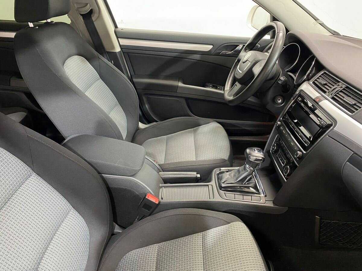 Skoda Superb DSG, 2011 Фото №10