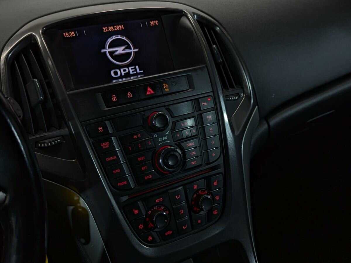 Opel Astra, 2011 Фото №14