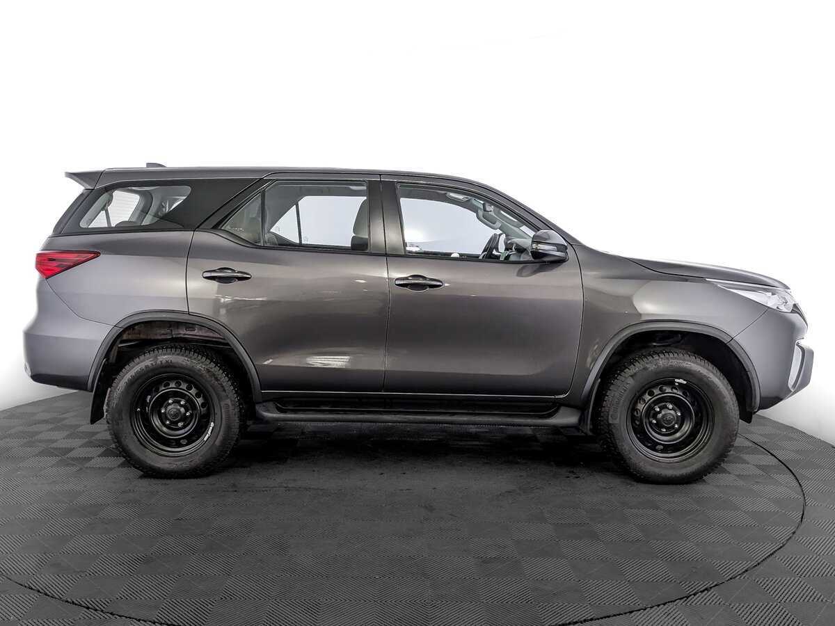 Toyota Fortuner, 2019 - 31 652 км. | Фото №4
