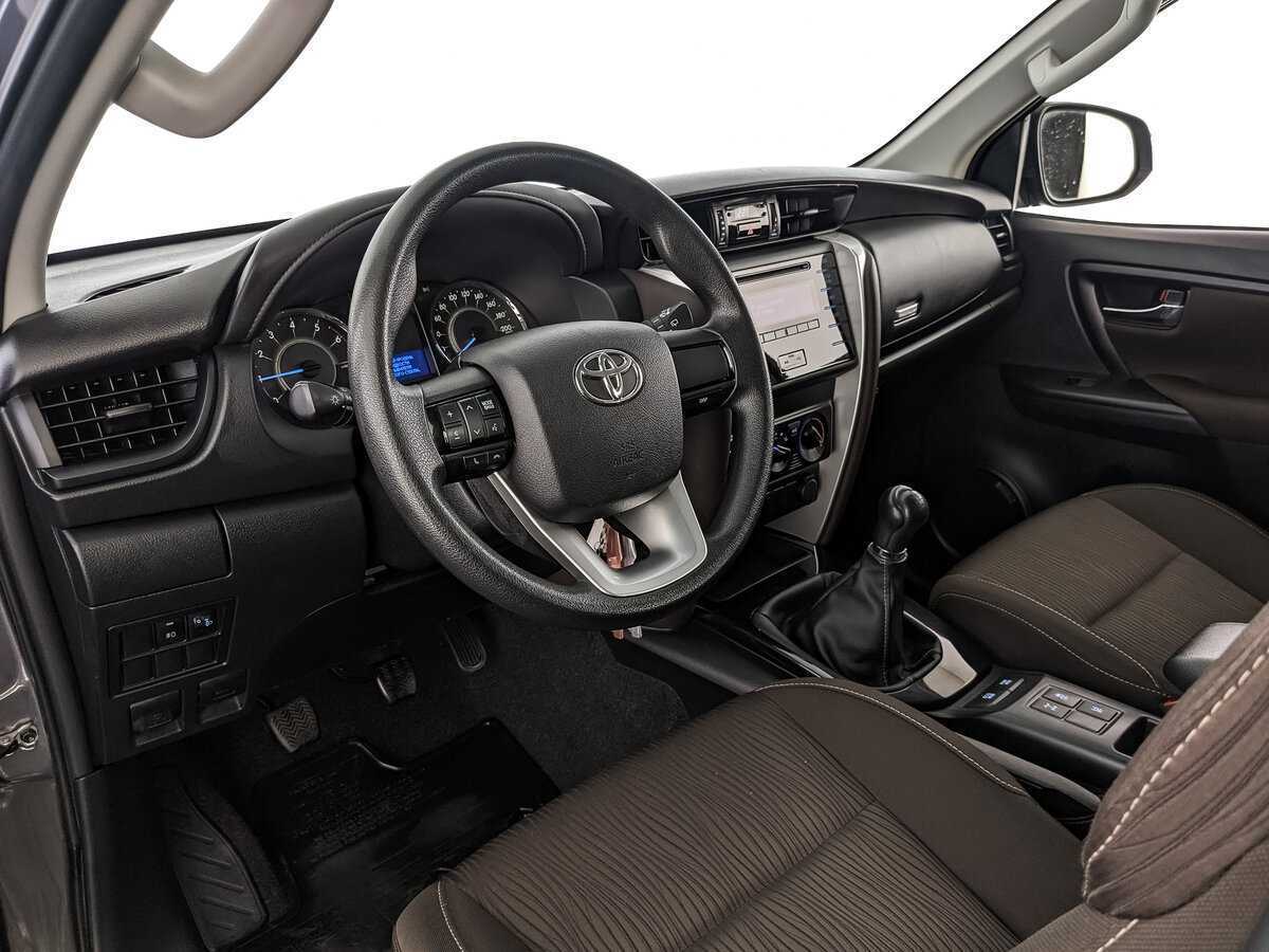 Toyota Fortuner, 2019 Фото №14