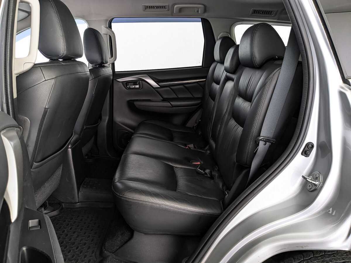 Mitsubishi Pajero Sport, 2018 Фото №14