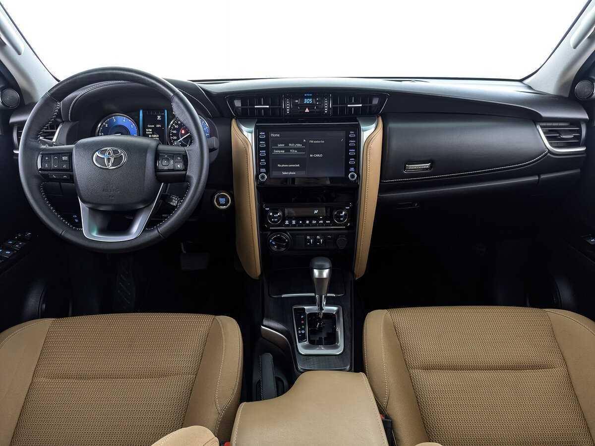Toyota Fortuner, 2022 Фото №10