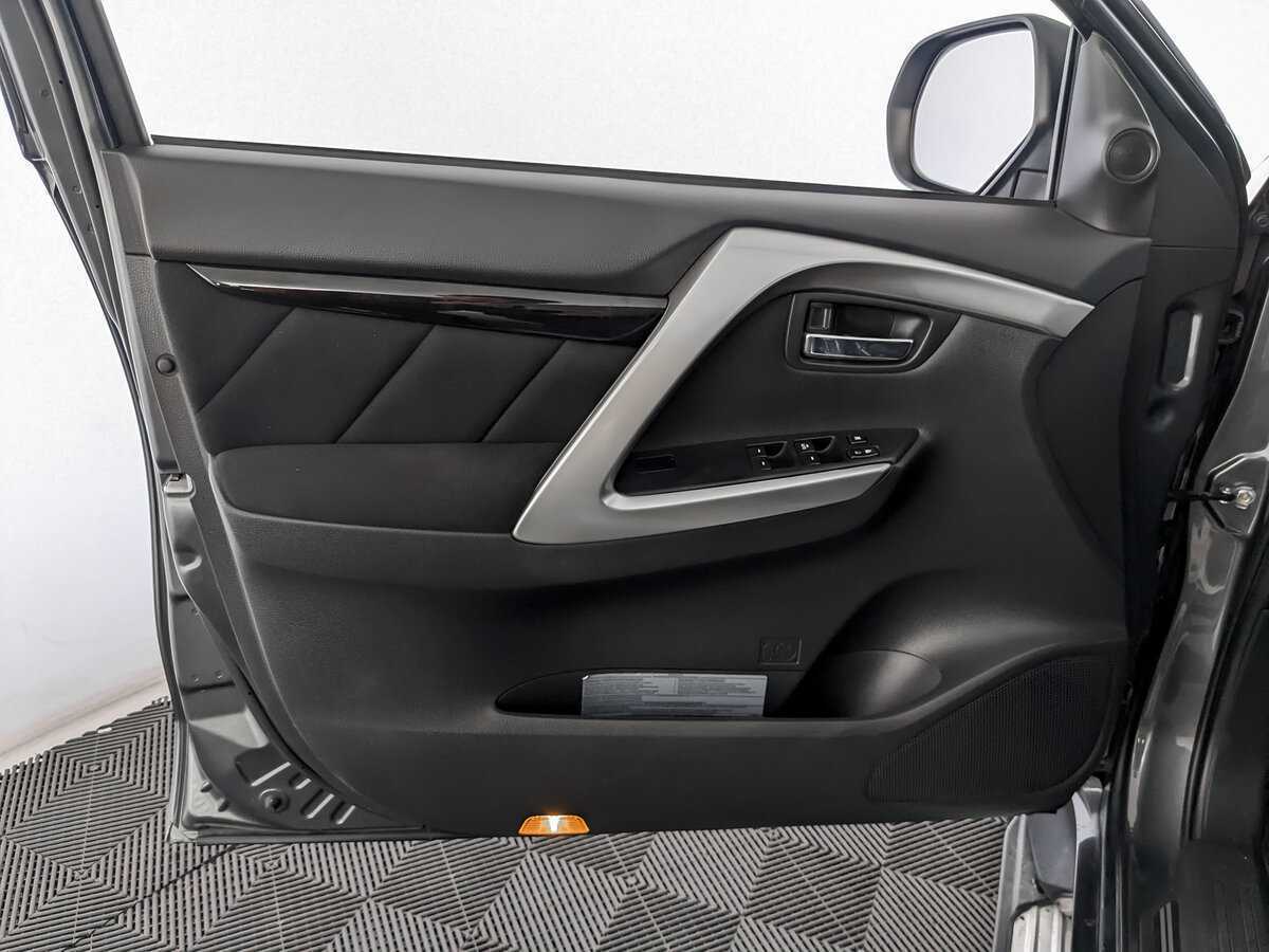 Mitsubishi Pajero Sport, 2021 Фото №15