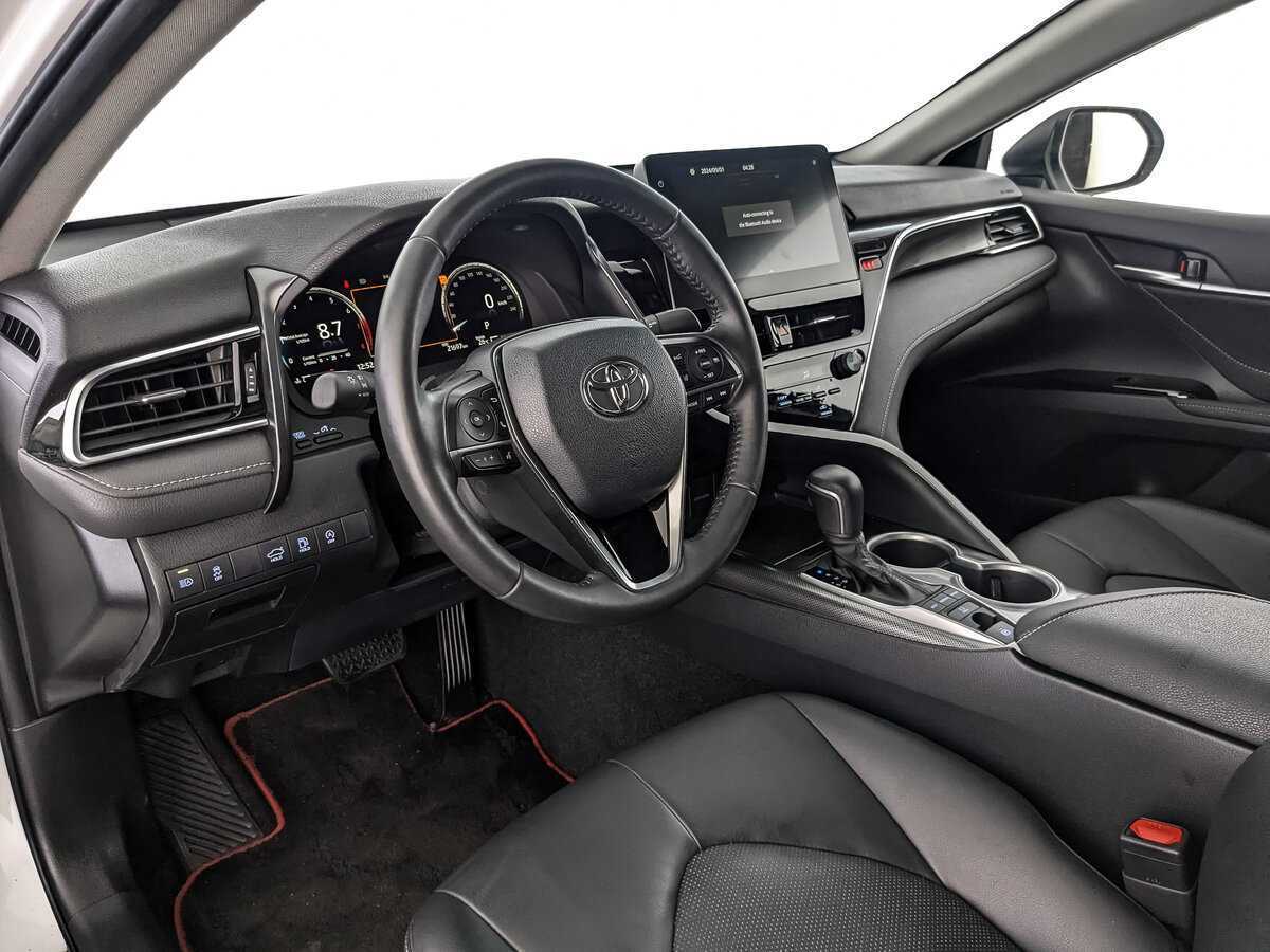 Toyota Camry, 2023 Фото №11
