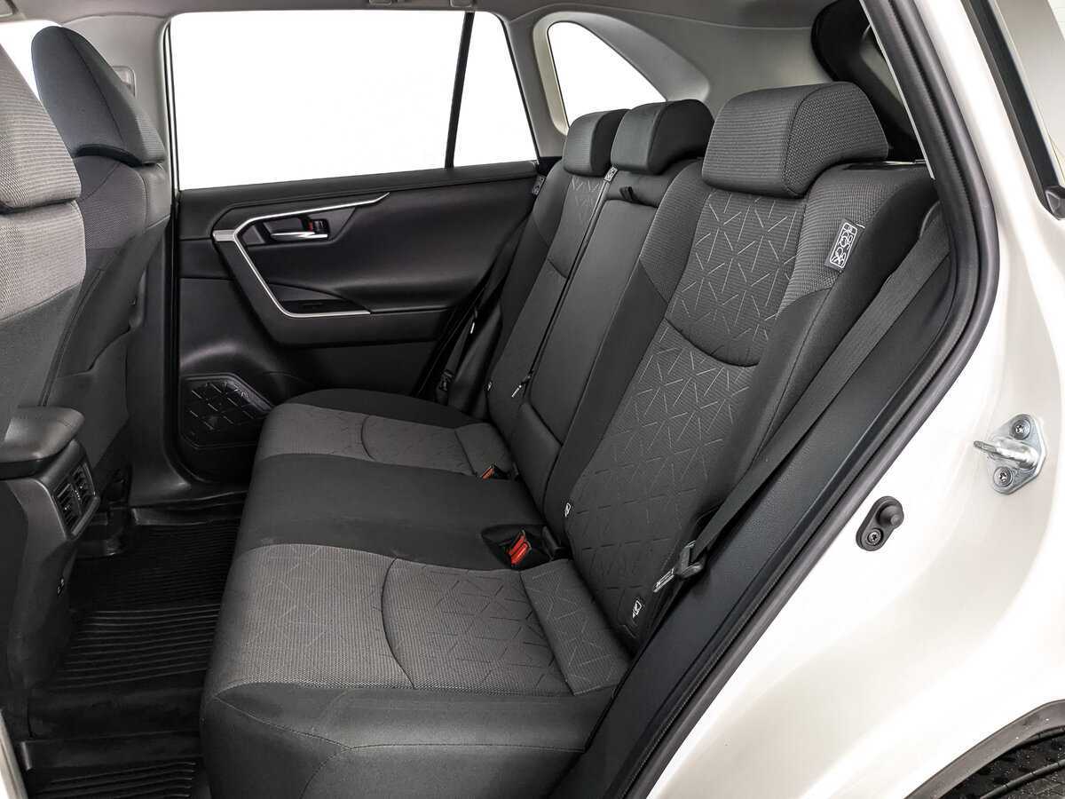 Toyota RAV4, 2021 Фото №14
