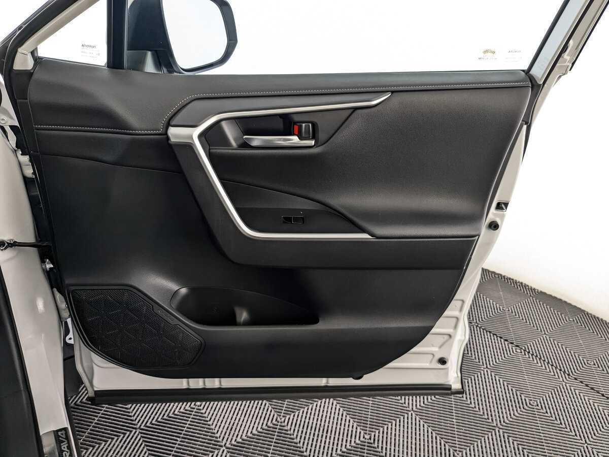 Toyota RAV4, 2021 Фото №21