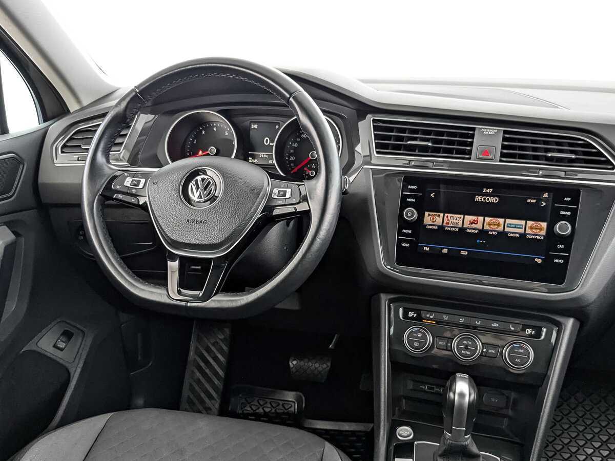 Volkswagen Tiguan, 2019 Фото №17
