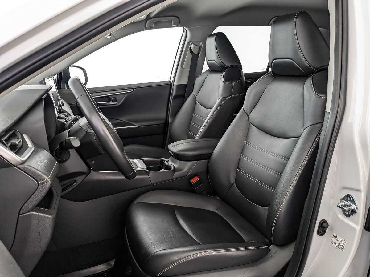 Toyota RAV4, 2021 Фото №16