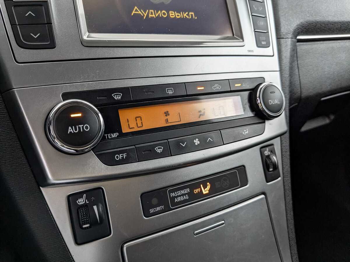 Toyota Avensis, 2012 Фото №22