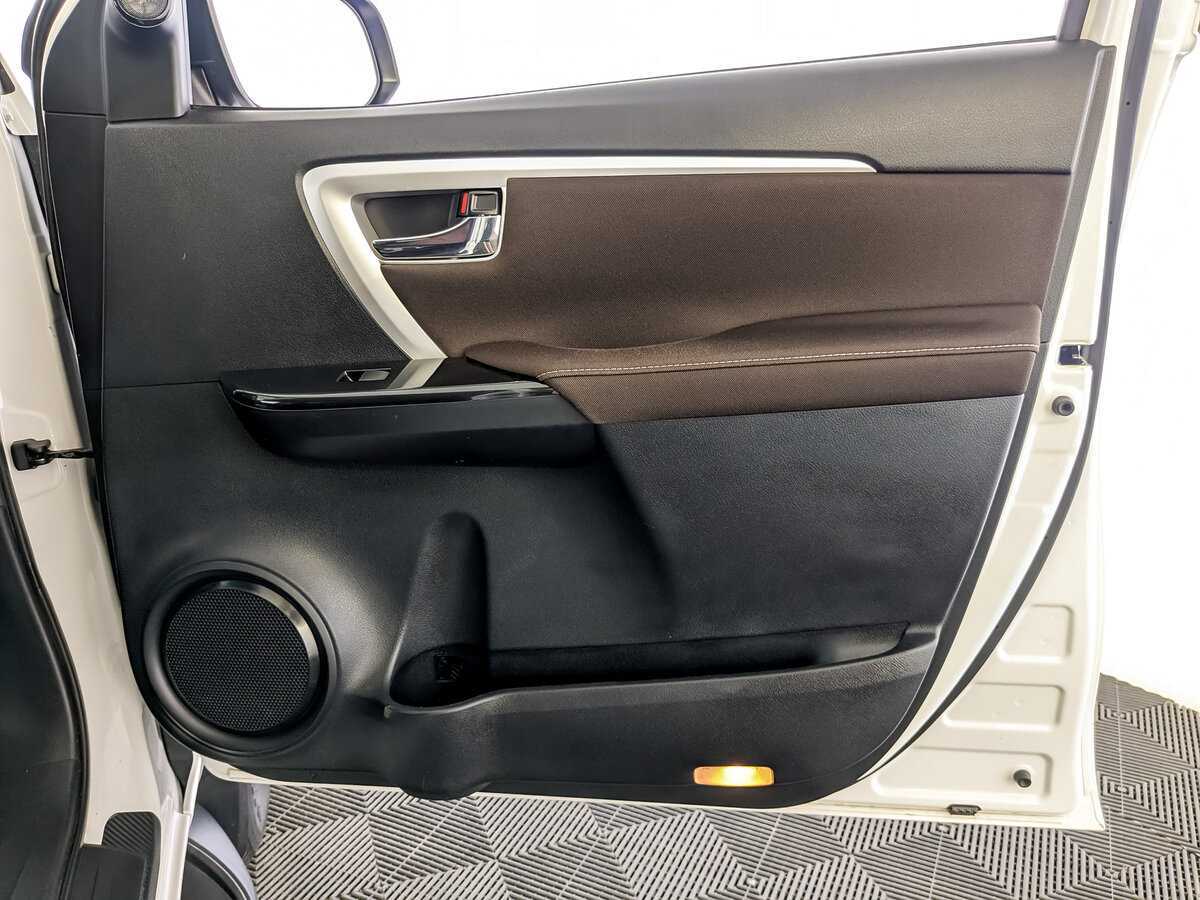 Toyota Fortuner, 2018 Фото №20