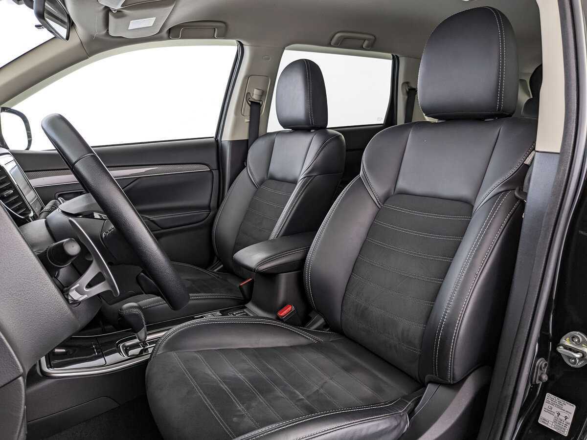 Mitsubishi Outlander, 2022 Фото №16