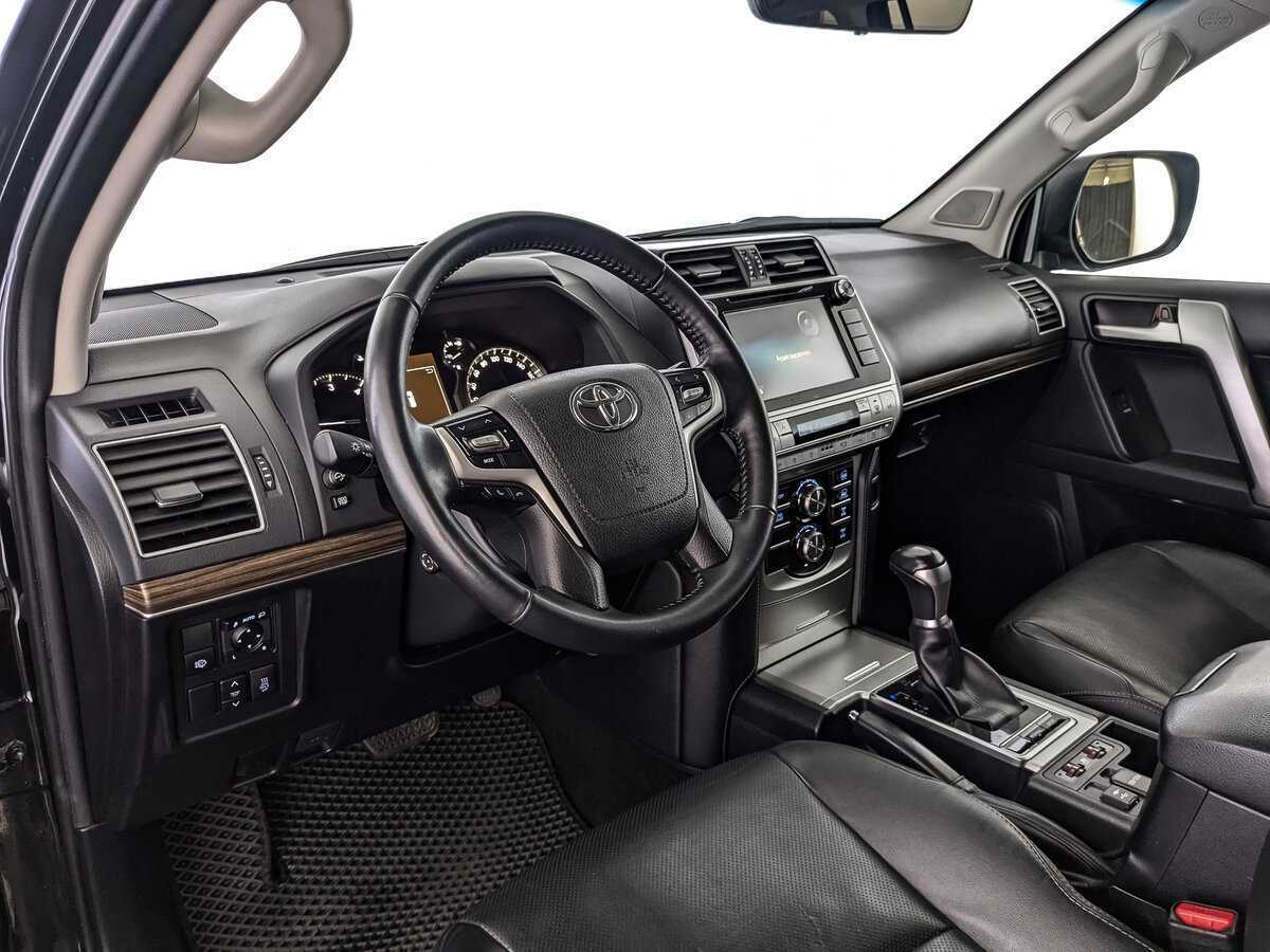 Toyota Land Cruiser Prado, 2018 Фото №13