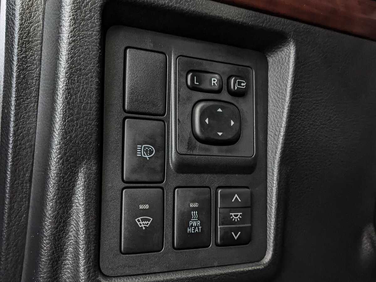 Toyota Land Cruiser Prado, 2015 Фото №24