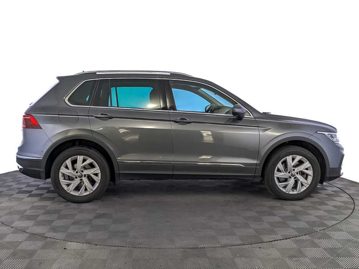 Volkswagen Tiguan, 2021 - 57 609 км. | Фото №4