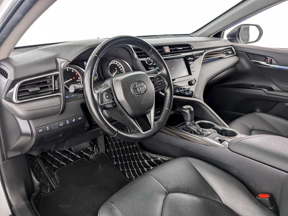 Toyota Camry, 2021 Фото №14