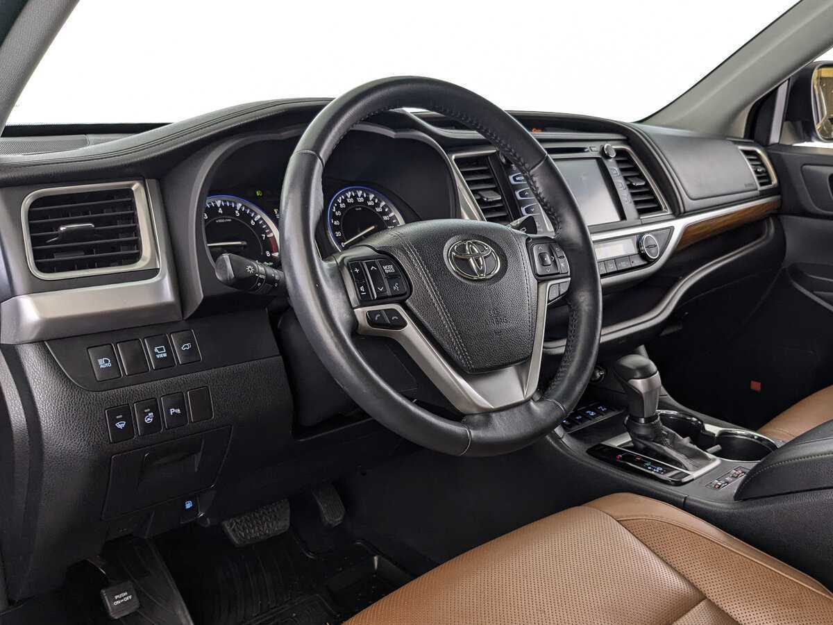 Toyota Highlander, 2017 Фото №11