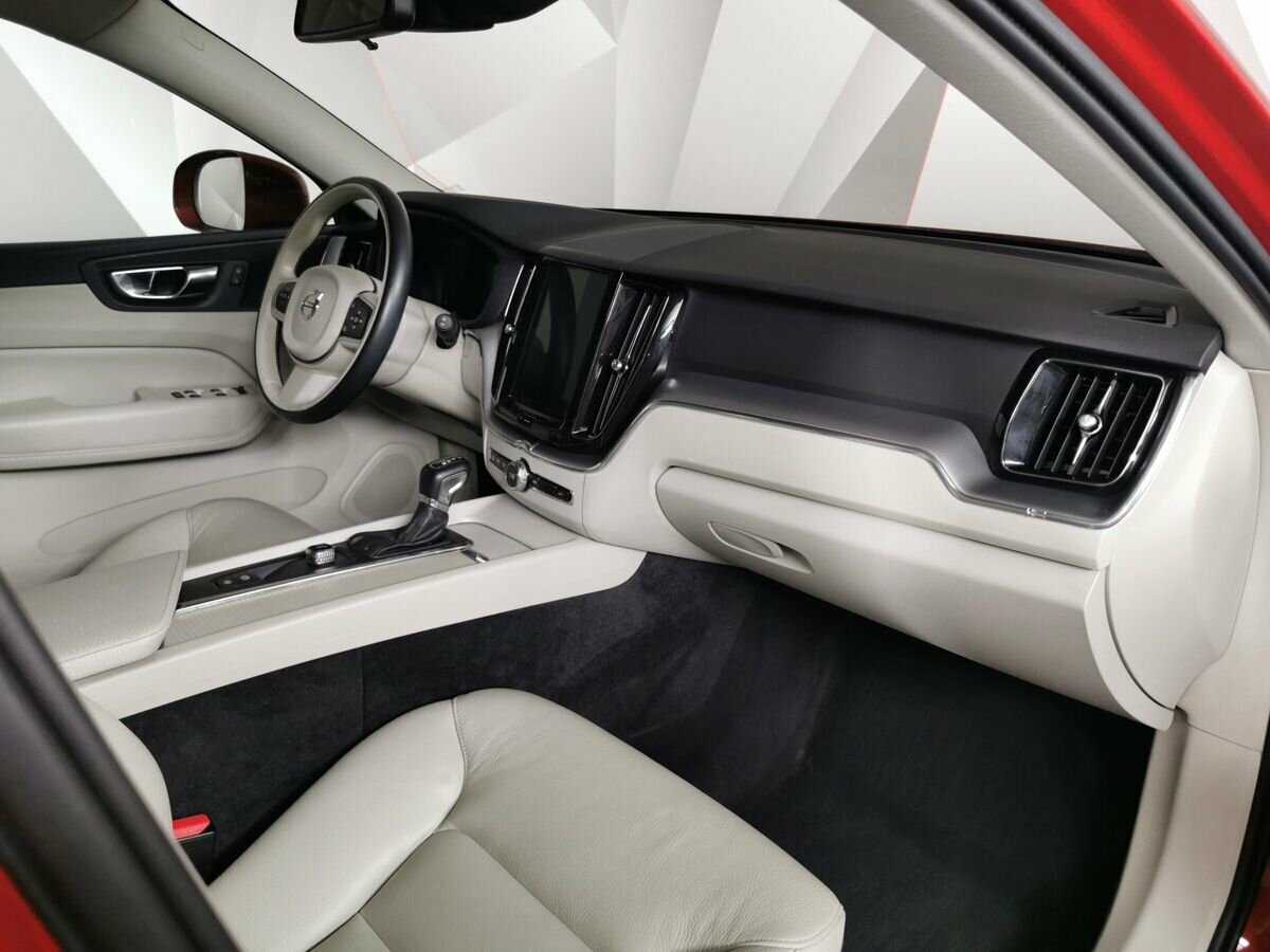 Volvo XC60, 2018 Фото №9