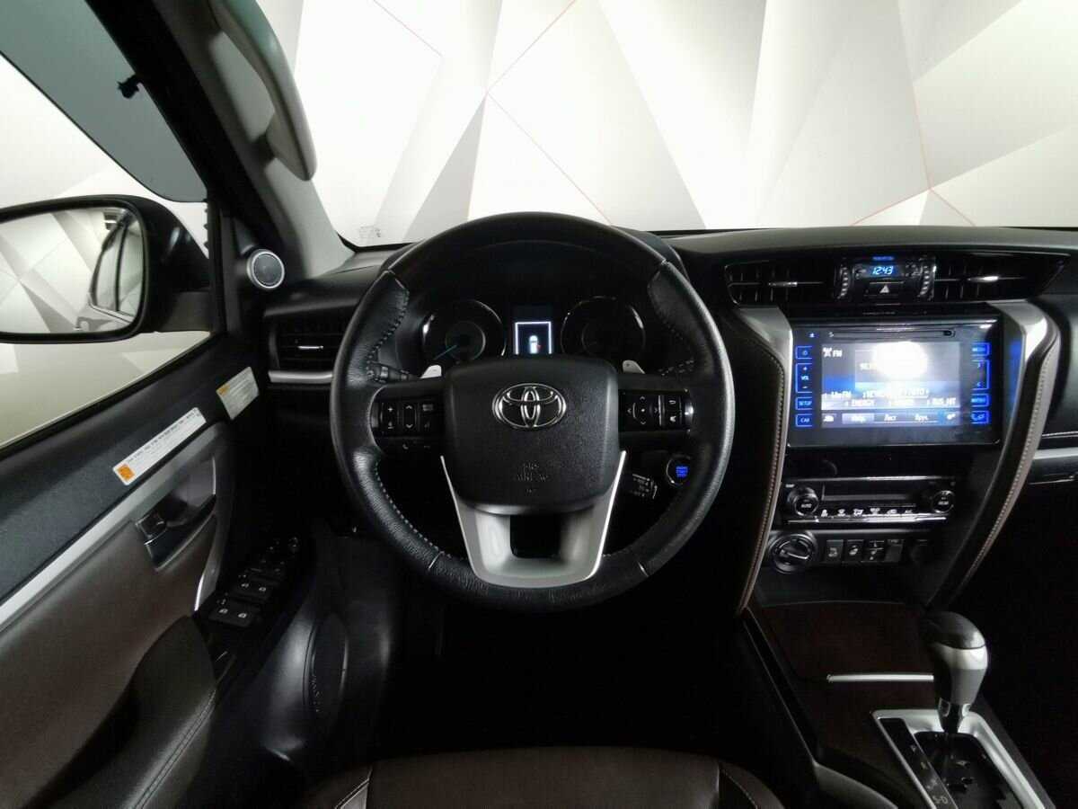 Toyota Fortuner, 2019 Фото №15