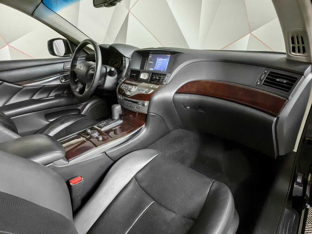 Infiniti Q70, 2016 Фото №9