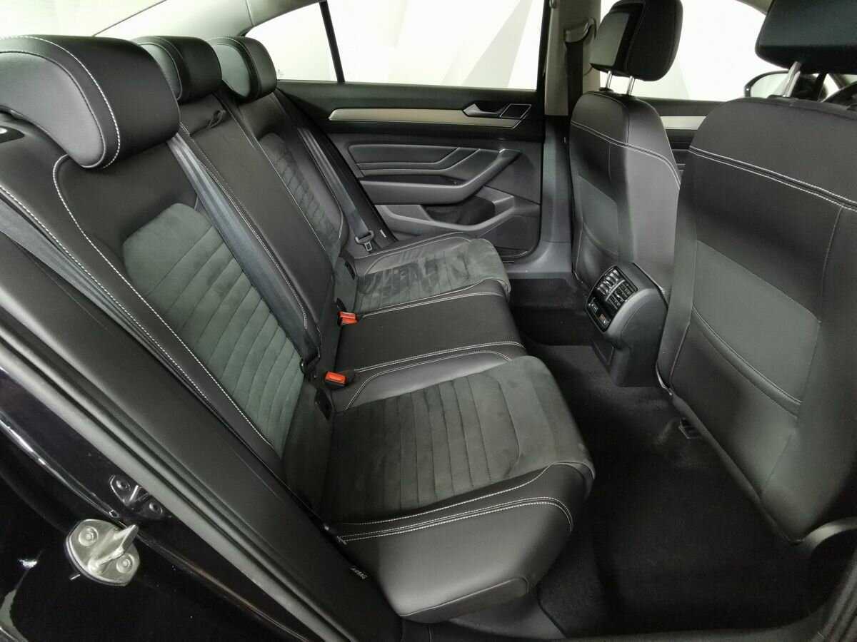 Volkswagen Passat, 2021 Фото №11