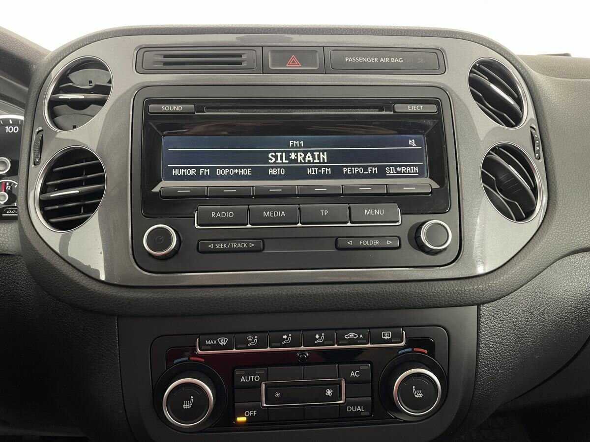 Volkswagen Tiguan, 2012 Фото №12