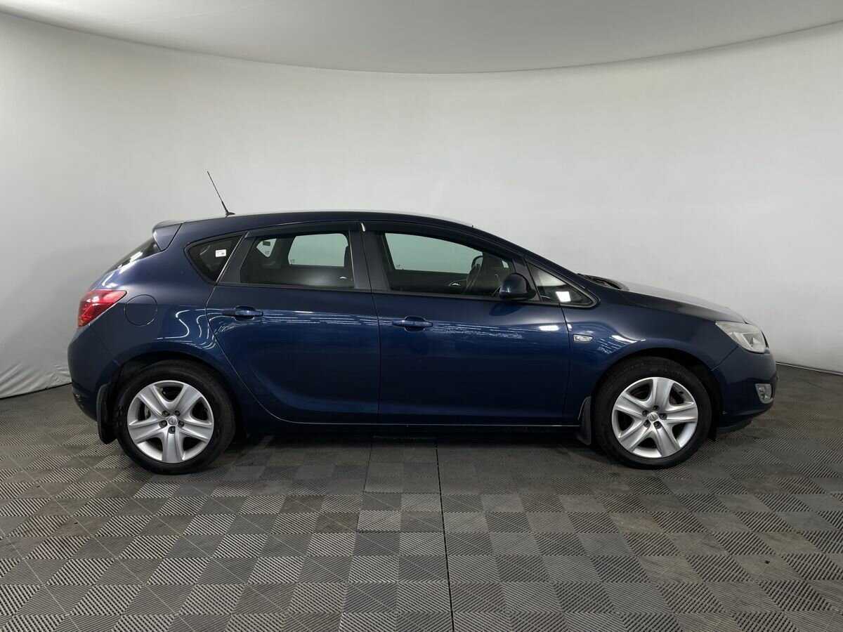 Opel Astra, 2010 - 137 598 км. | Фото №4