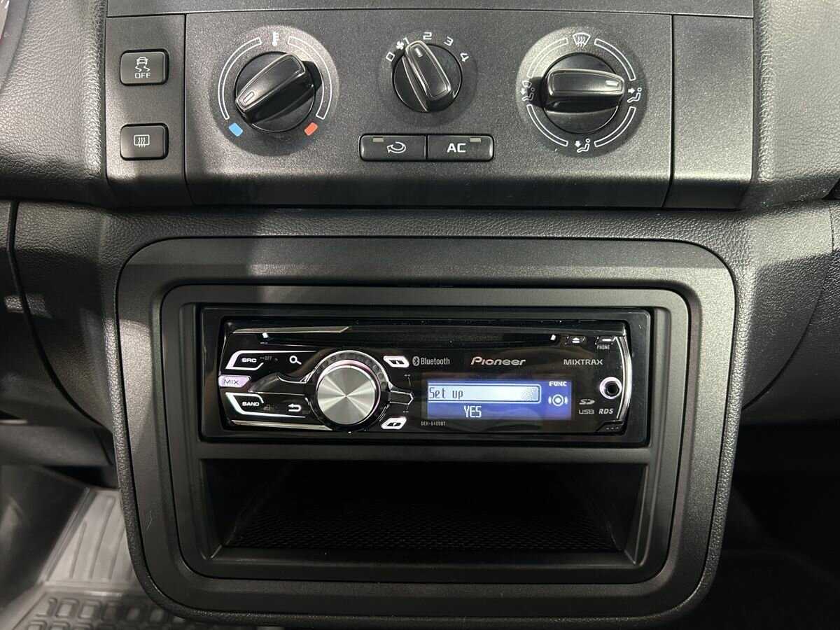 Skoda Fabia, 2011 Фото №12