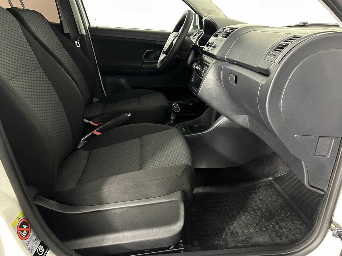Skoda Fabia, 2011 Фото №14