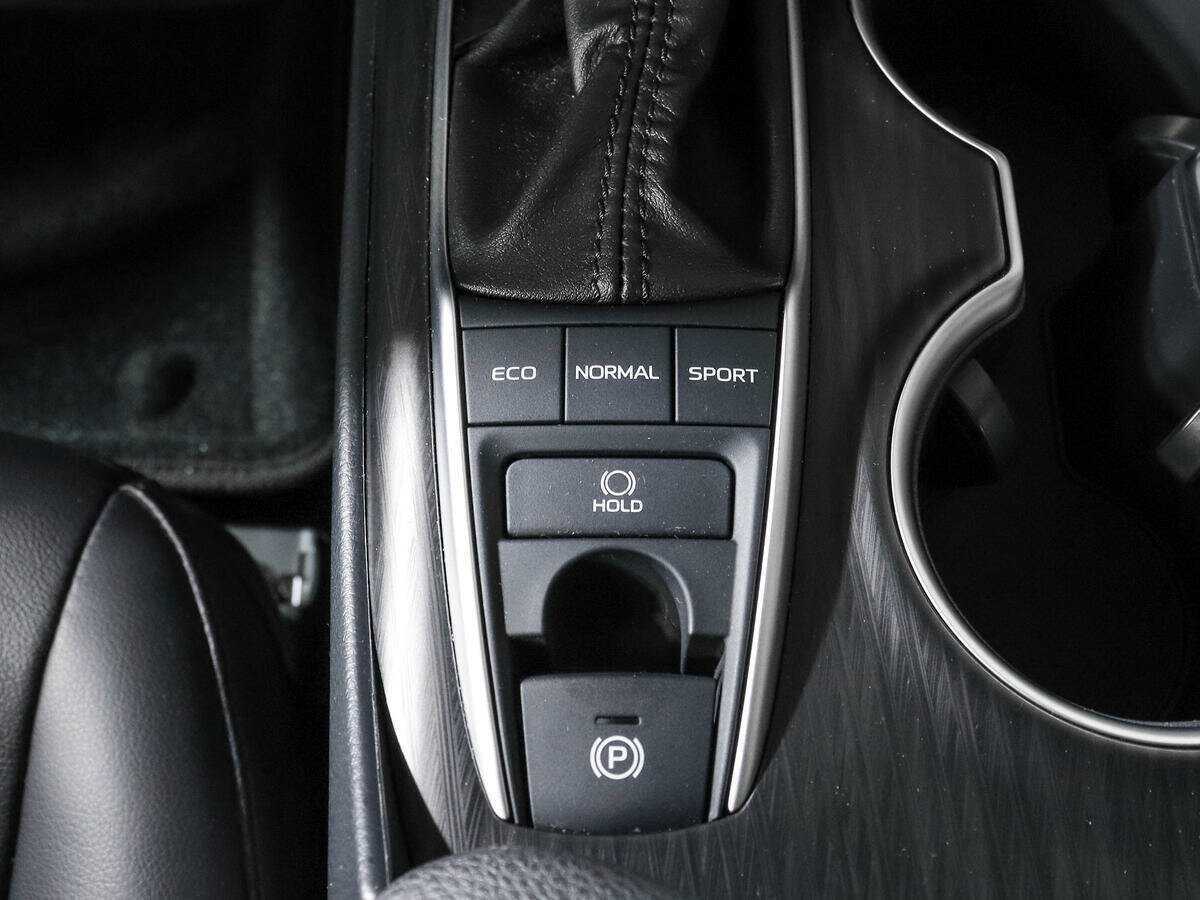 Toyota Camry, 2023 Фото №17