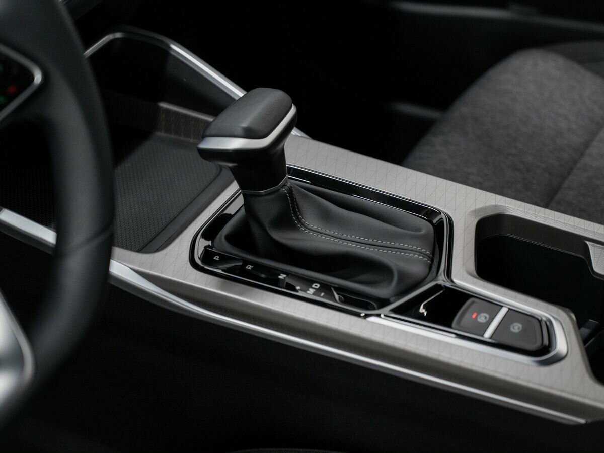 Geely Emgrand, 2023 Фото №17