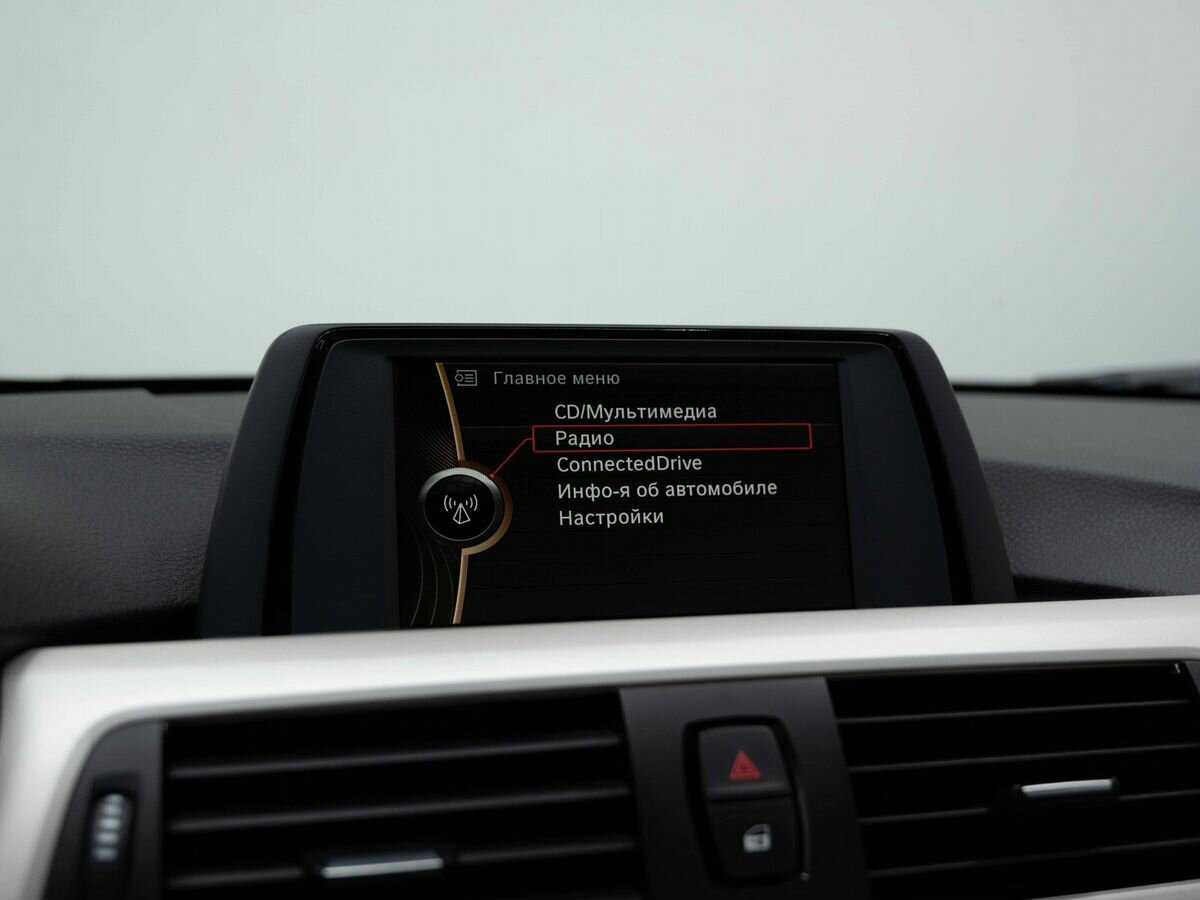 BMW 3 серии 316i, 2014 Фото №18