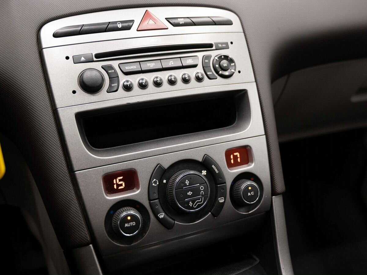 Peugeot 308, 2008 Фото №18