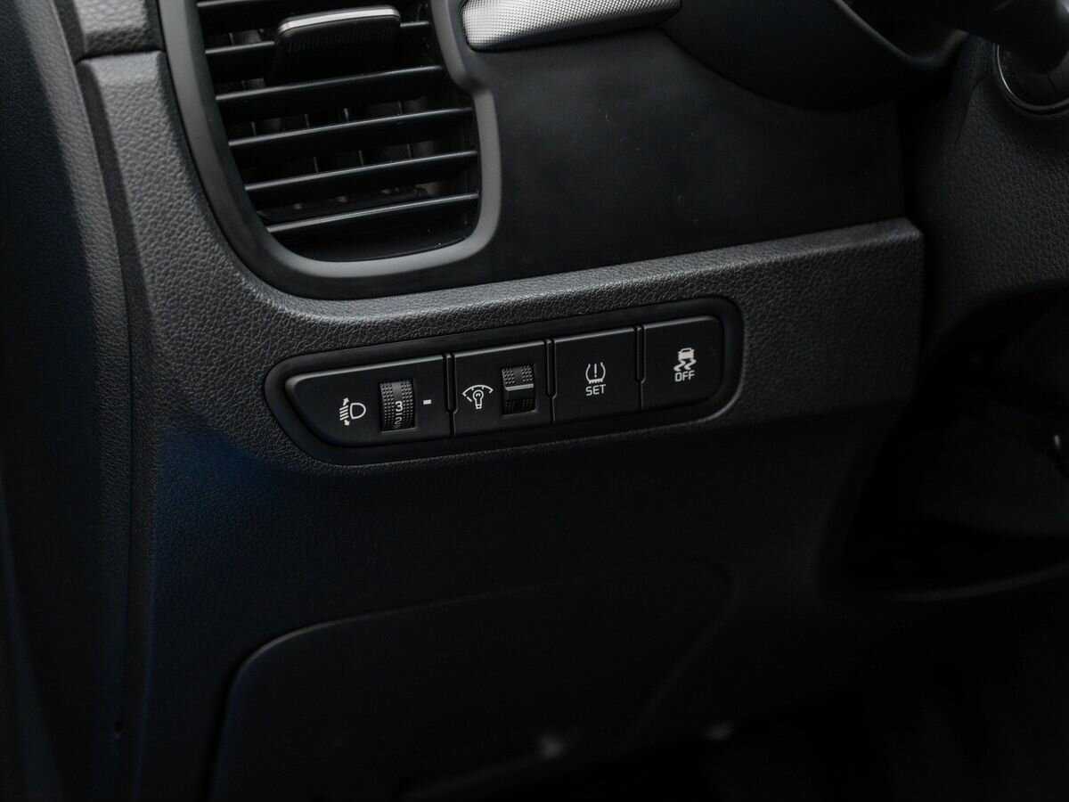 Kia Rio, 2019 Фото №16