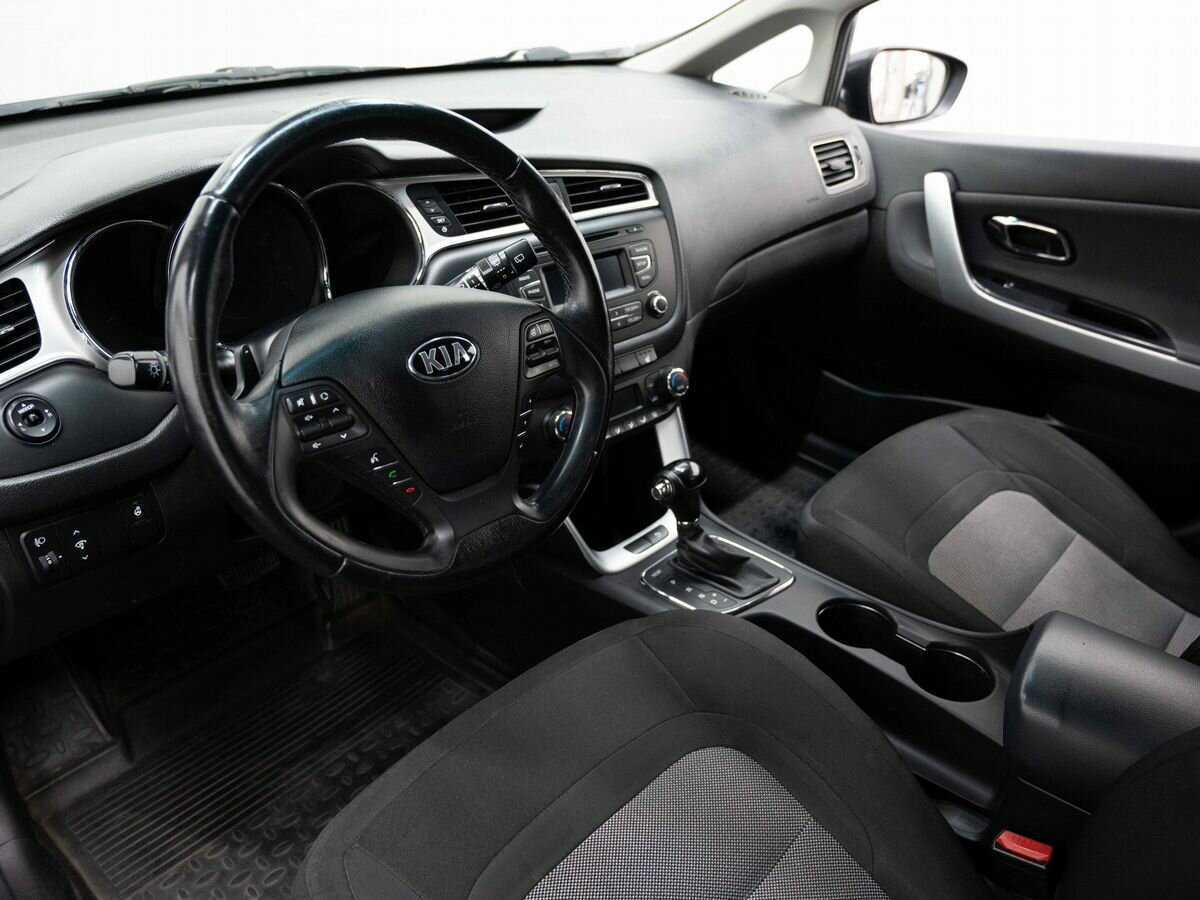 Kia Ceed, 2015 Фото №8