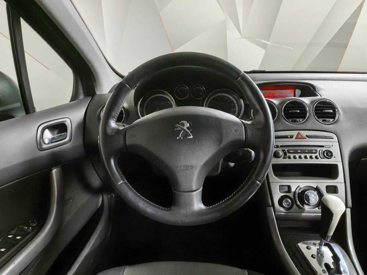 Peugeot 308, 2011 Фото №15