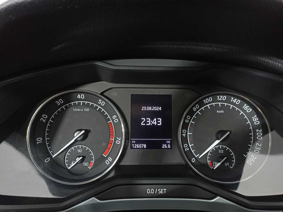 Skoda Superb, 2018 Фото №11